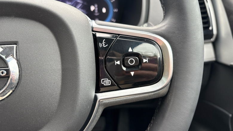 Volvo XC90 2.0 B5D [235] Plus Dark 5dr AWD Geartronic Diesel Estate